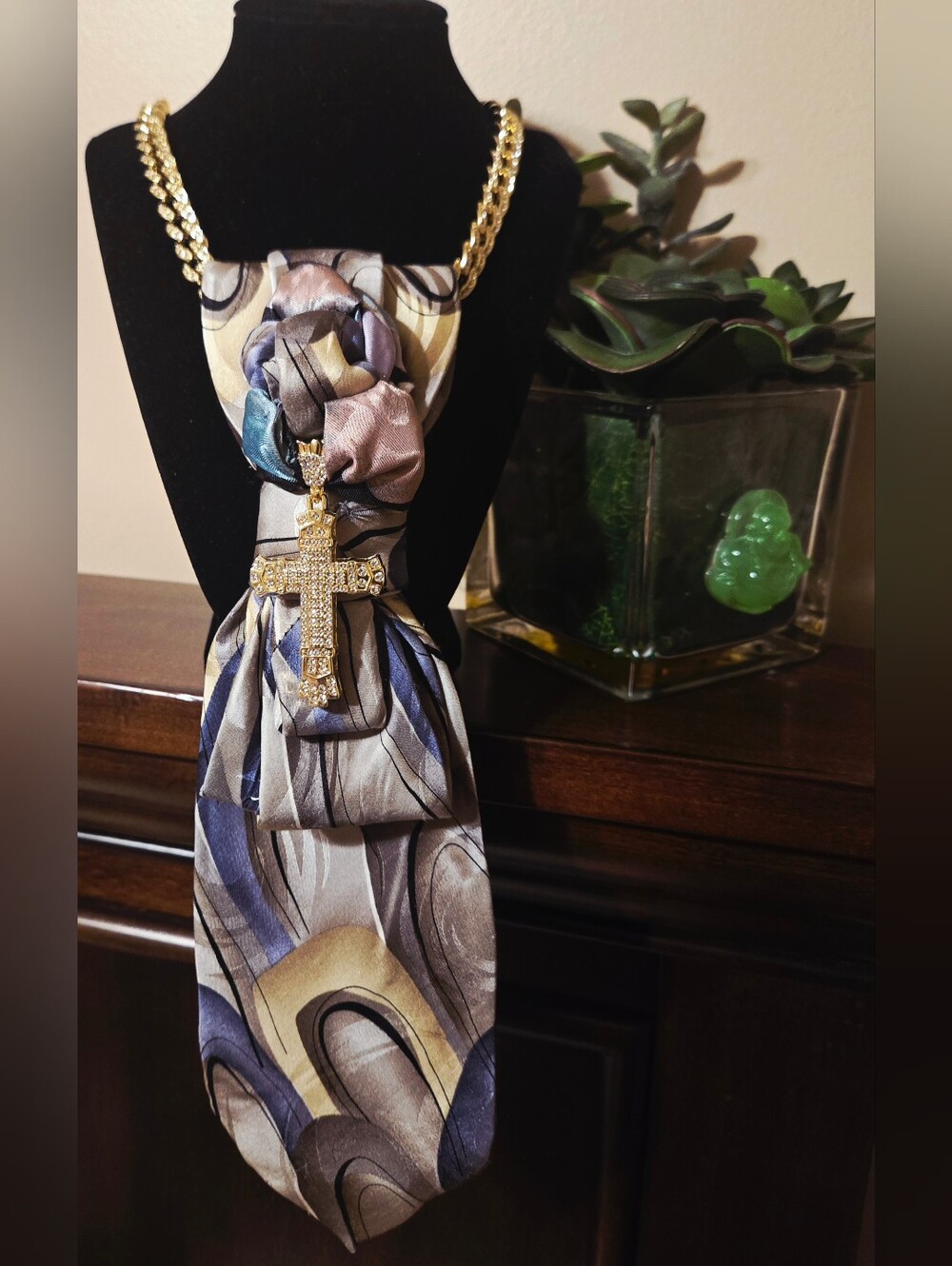 Necklace Tie